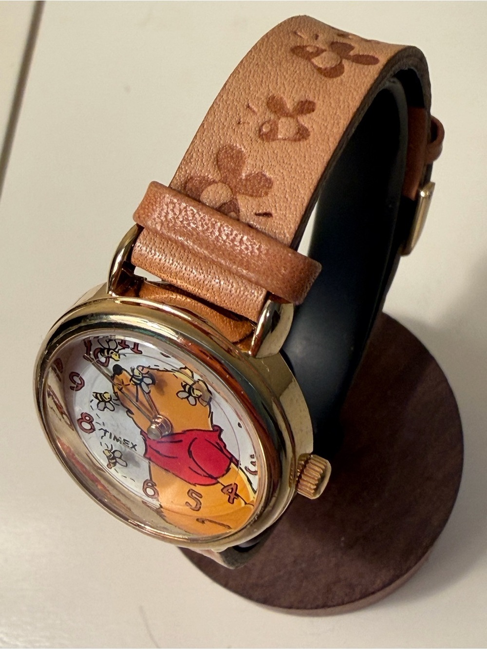 Vintage Timex Disney Winnie the Pooh Watch – Original Leather Strap - Picture 4 of 6